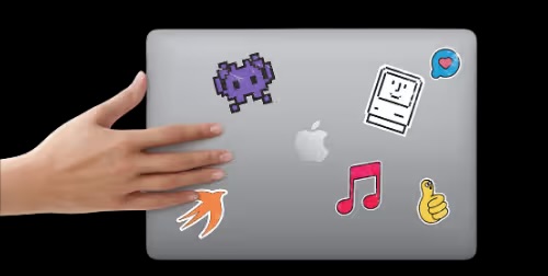 Laptop con stickers
